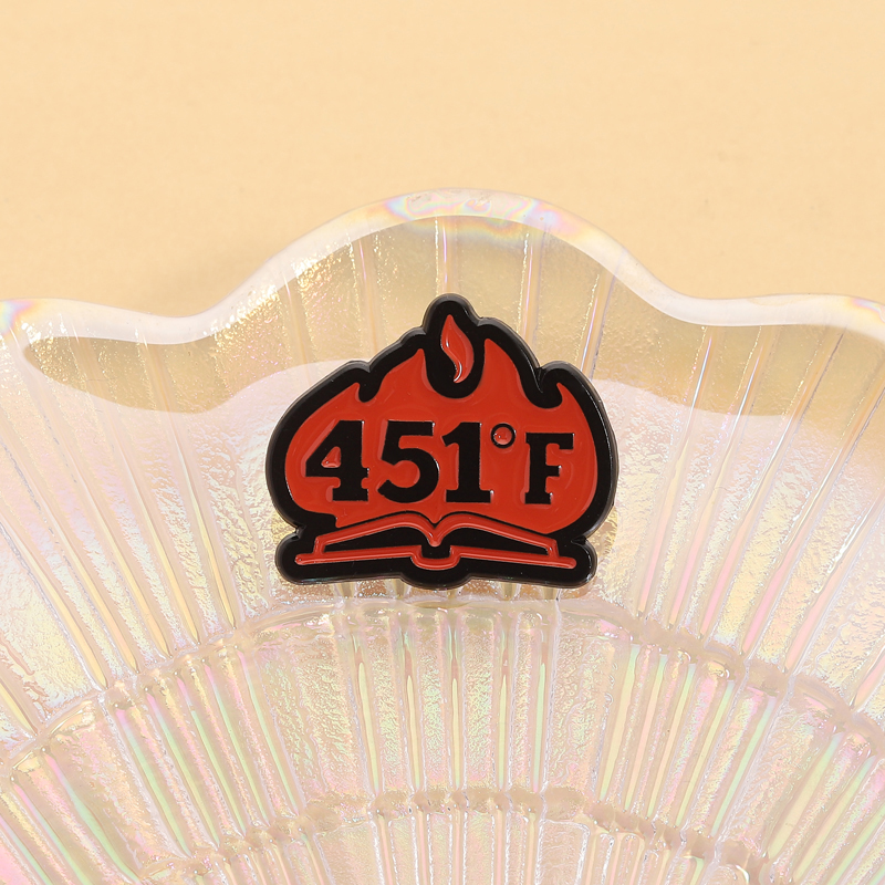Fahrenheit 451 Book Enamel Pin - Science Buddies recensie en prijs