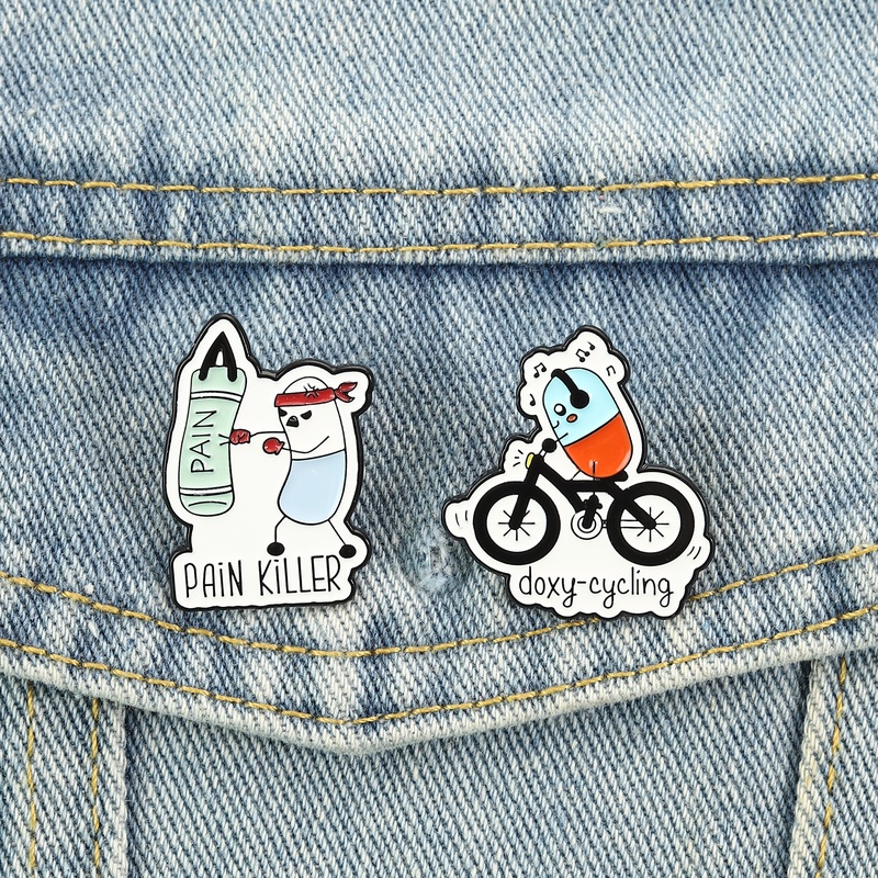Doxy-cycling Enamel Pins Carto - Science Buddies recensie en prijs